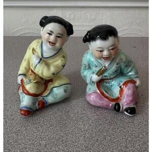 2 VINTAGE CHINESE REPUBLIC PERIOD FAMILLE ROSE PORCELAIN LAUGHING BOYS FIGURES